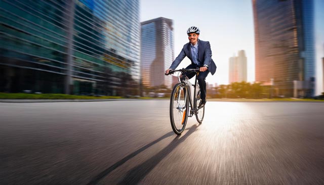 Se rendre au travail à vélo rapporte en moyenne 460 euros nets par an au Belge